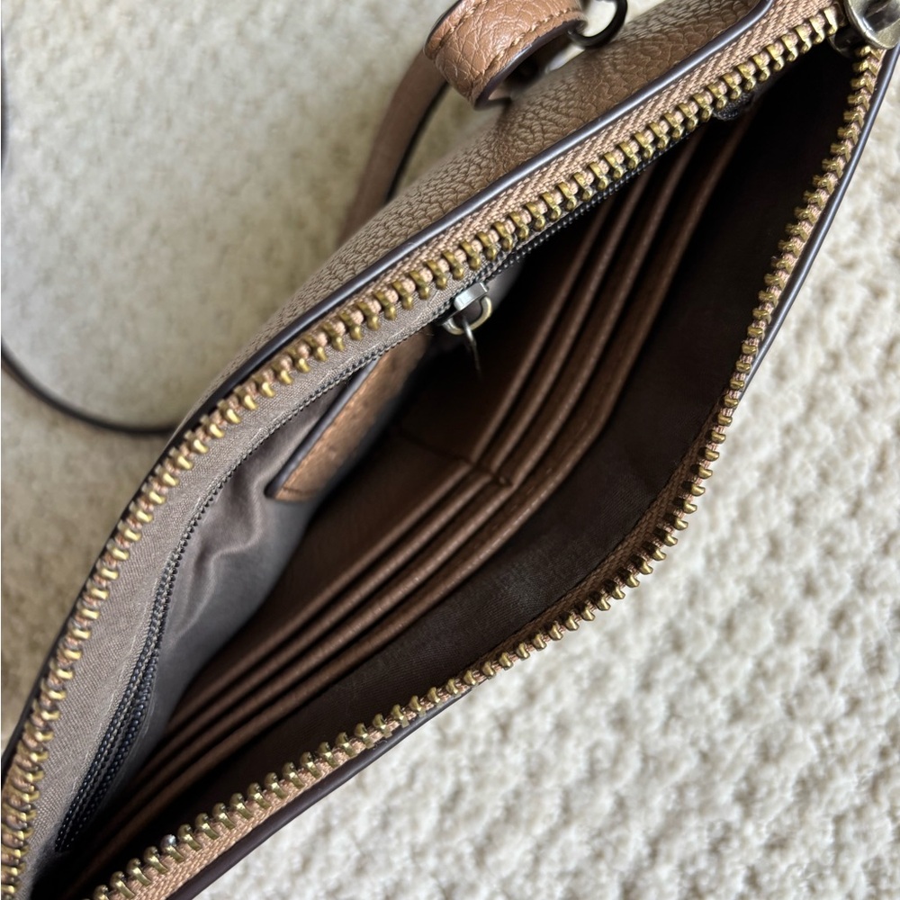 Crossbody clutch Leather Women's Bag - Picture 6 of 7